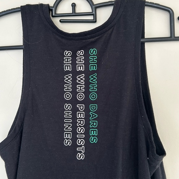 Old Navy workout tank top - Picture 1 of 4